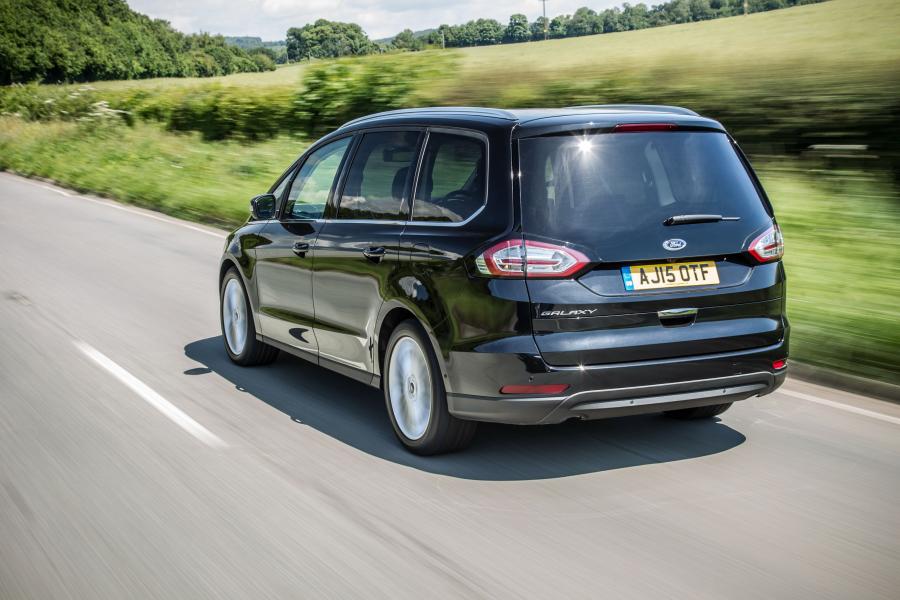  Ford Galaxy 2015 года  (UK) (фото 6 из 27)
